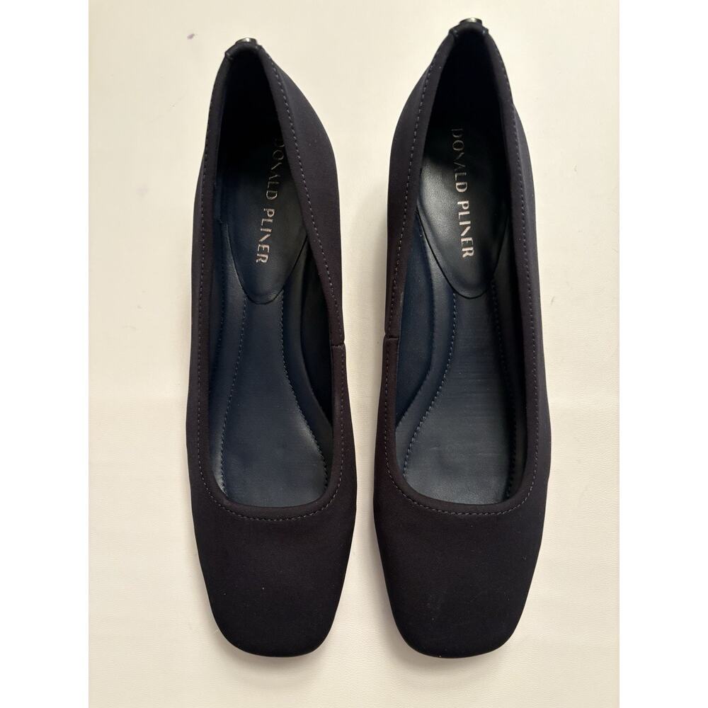 Donald Pliner Drew Sz 9 Black Crepe Block Heel Pumps Square Toe